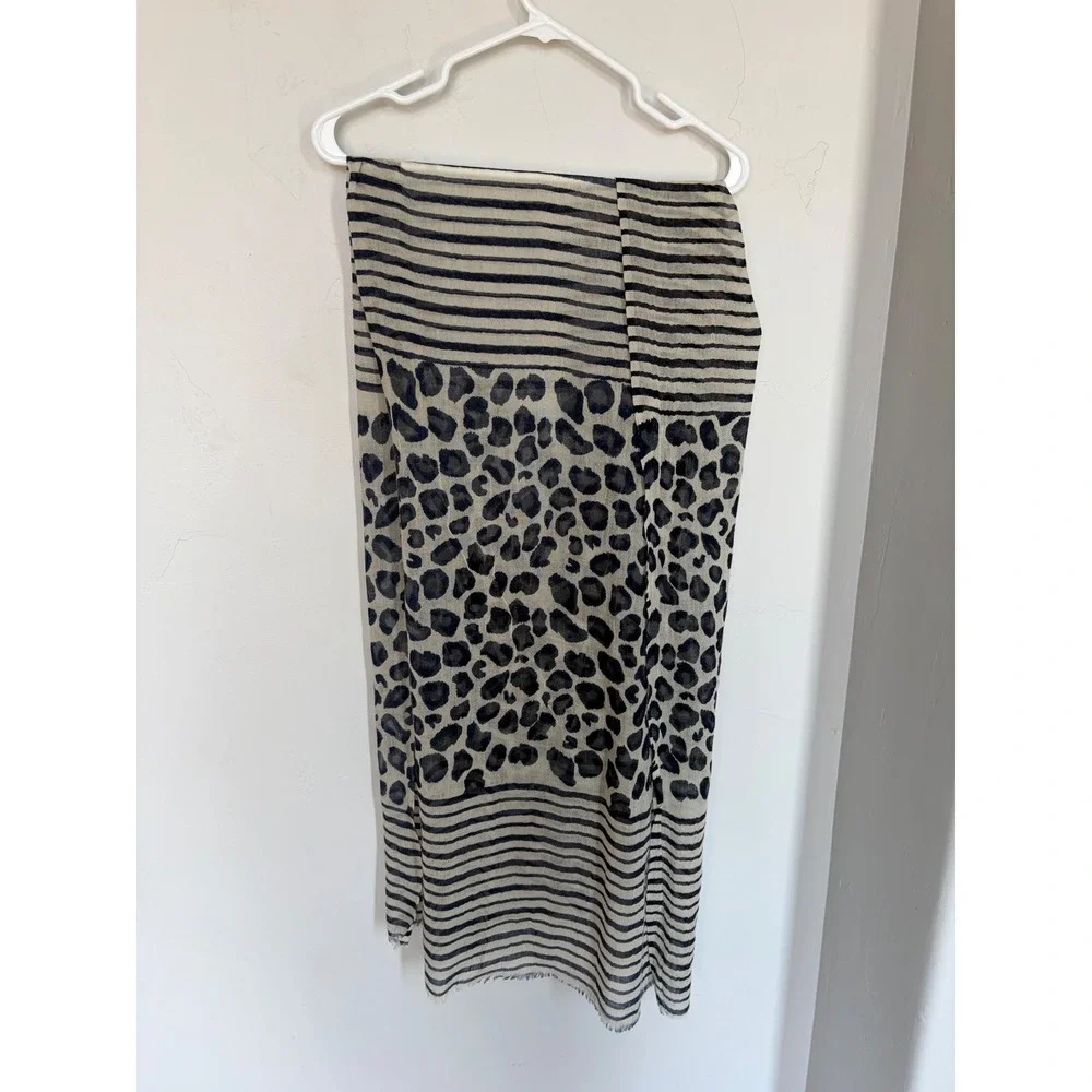 Vismaya Leopard Stripe Scarf Navy Cream Animal Print Lightweight Wrap India